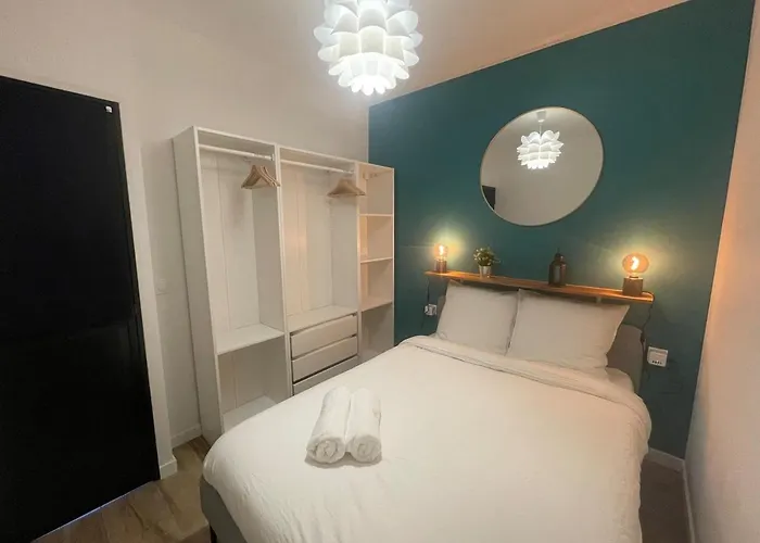 The 7th Art - For 4 Cinema